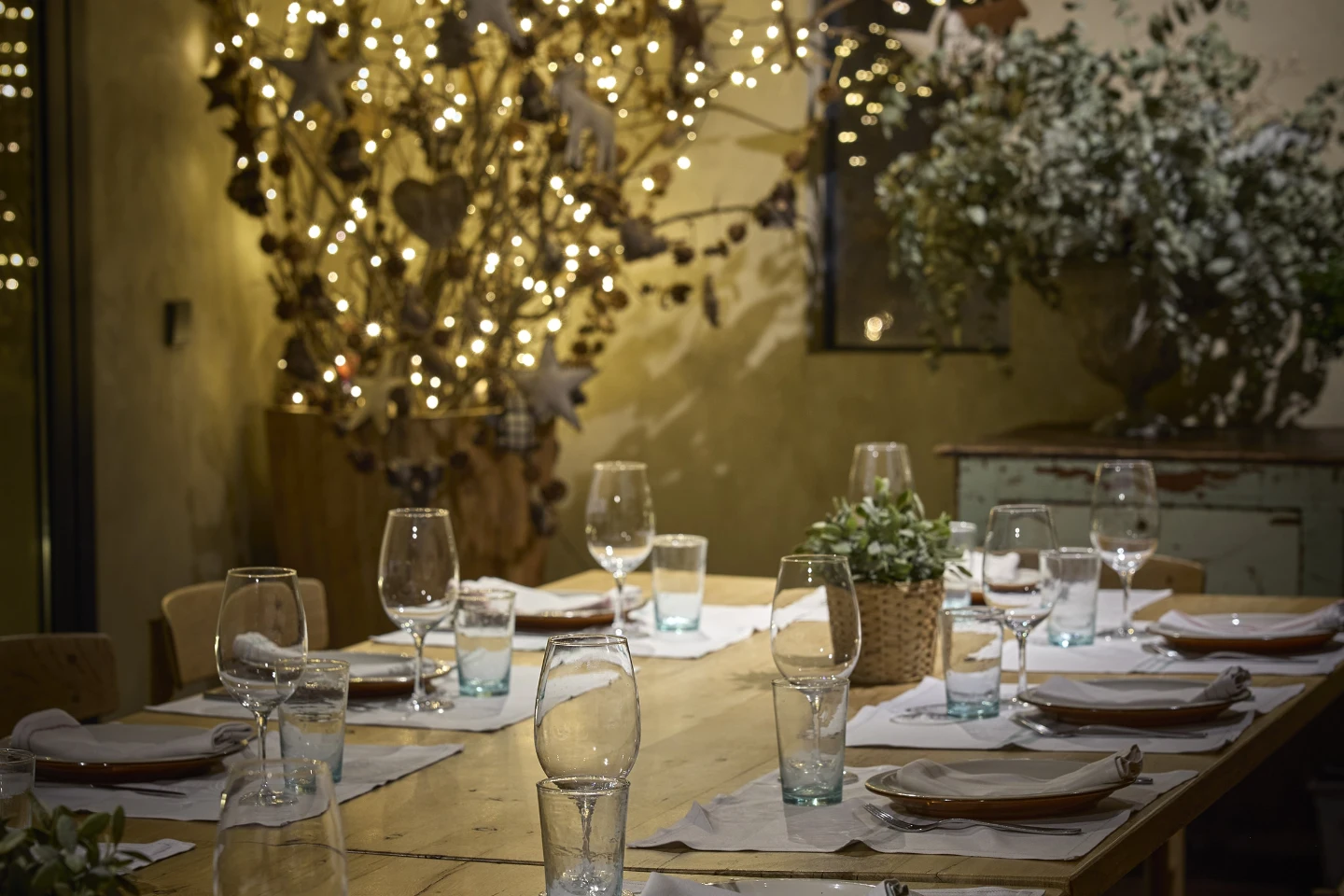 Interior de Restaurante Filandón en torno al fuego